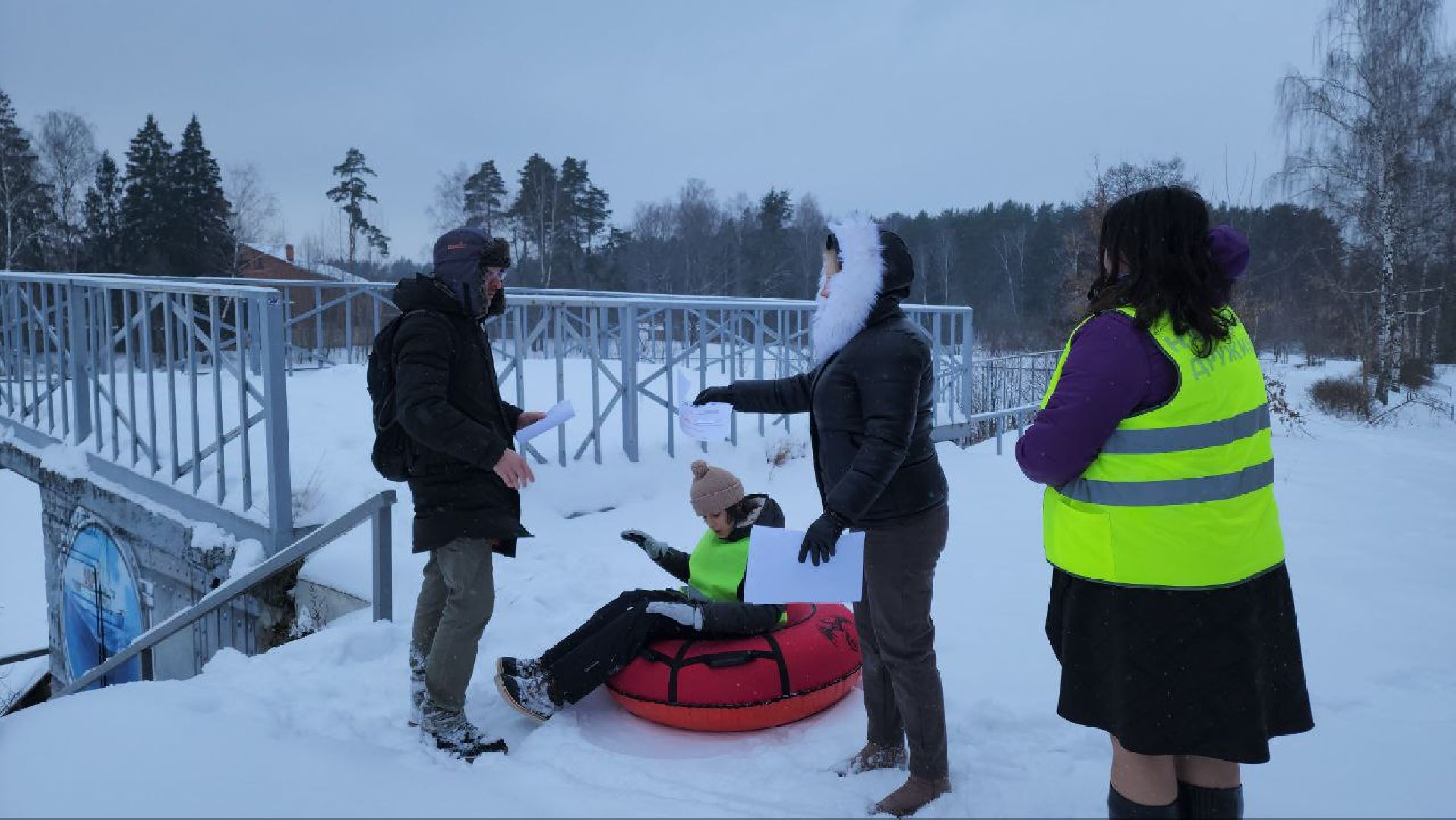 тонкий лед, безопасность нахождения на льду, ледостав в подмосковье, Лосино-Петровский,