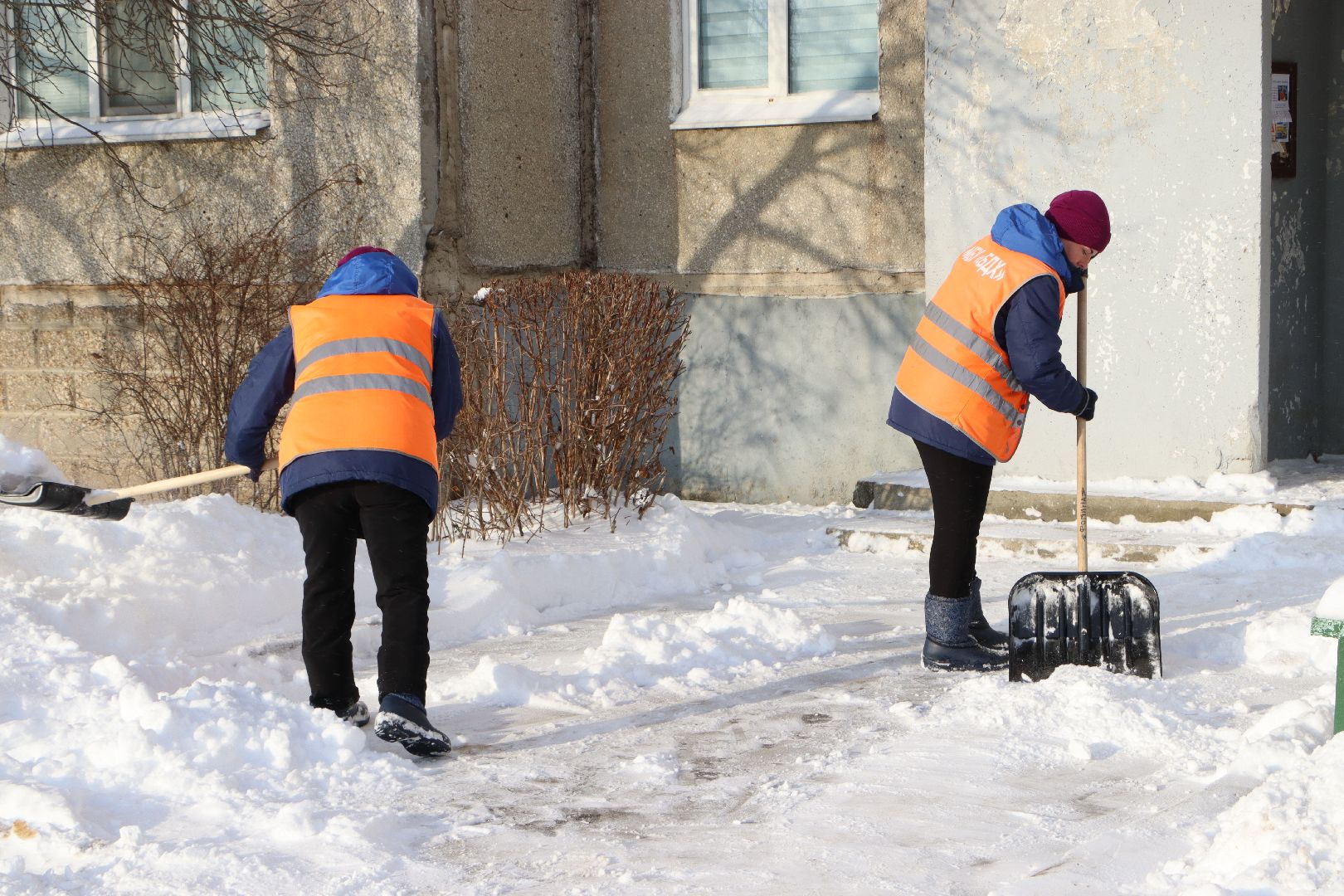 снегопад, Серебряные Пруды, ликвидация последствий снегопада, благоустройство, дворы, дороги,