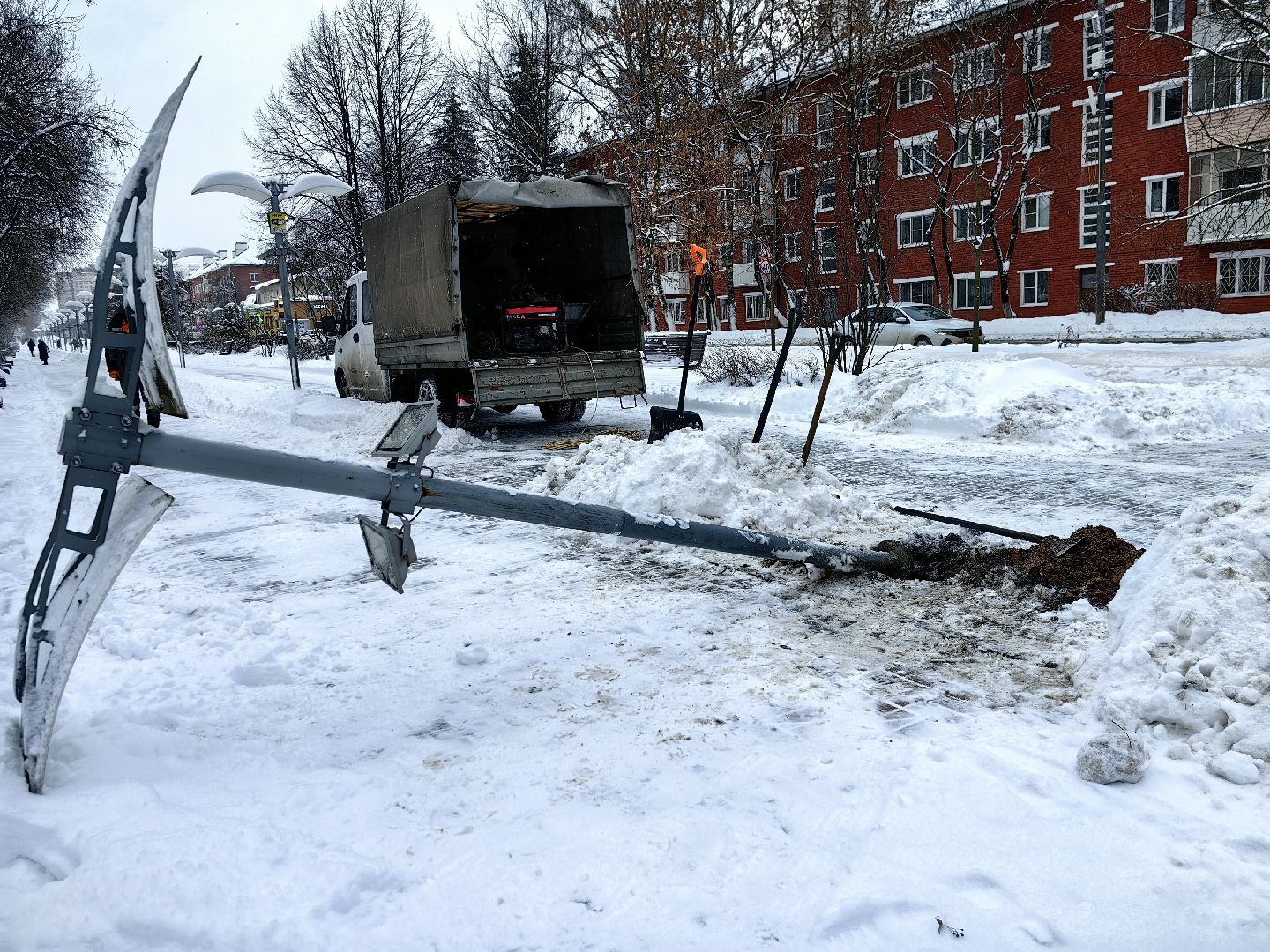 фонарь, столб, освещение, ремонт, ремонт фасада,