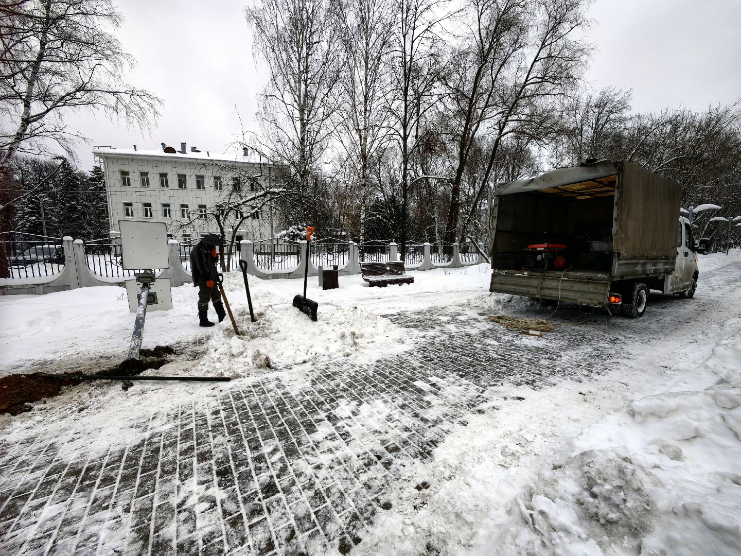 фонарь, столб, освещение, ремонт, ремонт фасада,