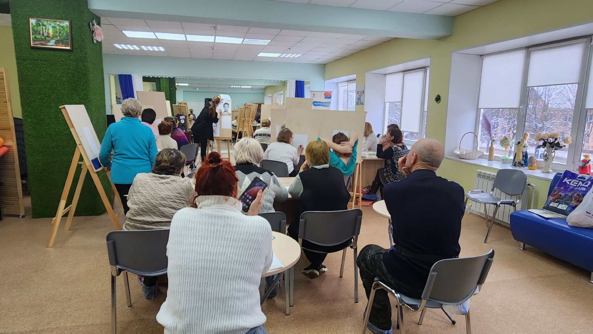 подмосквье, городской округ пушкинский, Ивантеевка, активное долголетие, живопись, волонтер,