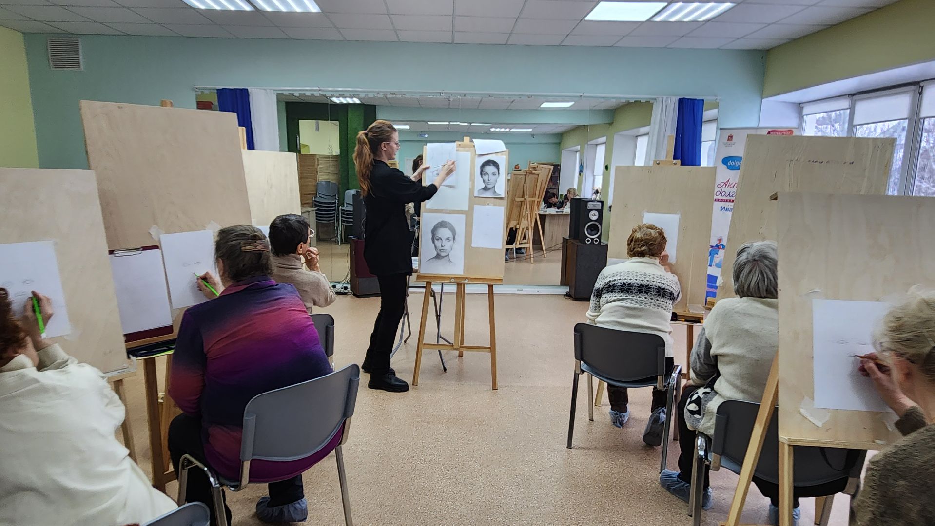 подмосквье, городской округ пушкинский, Ивантеевка, активное долголетие, живопись, волонтер,