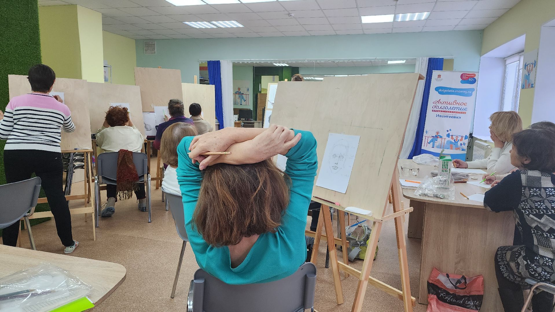 подмосквье, городской округ пушкинский, Ивантеевка, активное долголетие, живопись, волонтер,