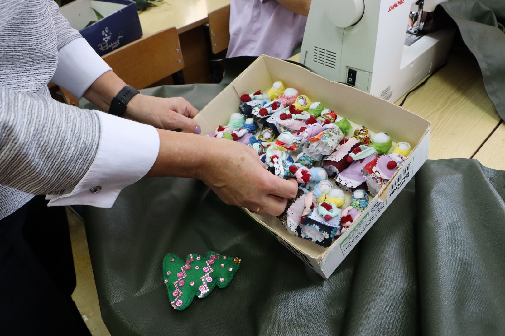 Серебряные Пруды, волонтерство, школа Чуйкова, образование, Своих не бросаем, волонтерский центр,