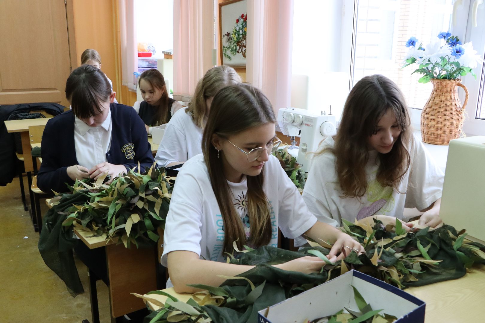 Серебряные Пруды, волонтерство, школа Чуйкова, образование, Своих не бросаем, волонтерский центр,