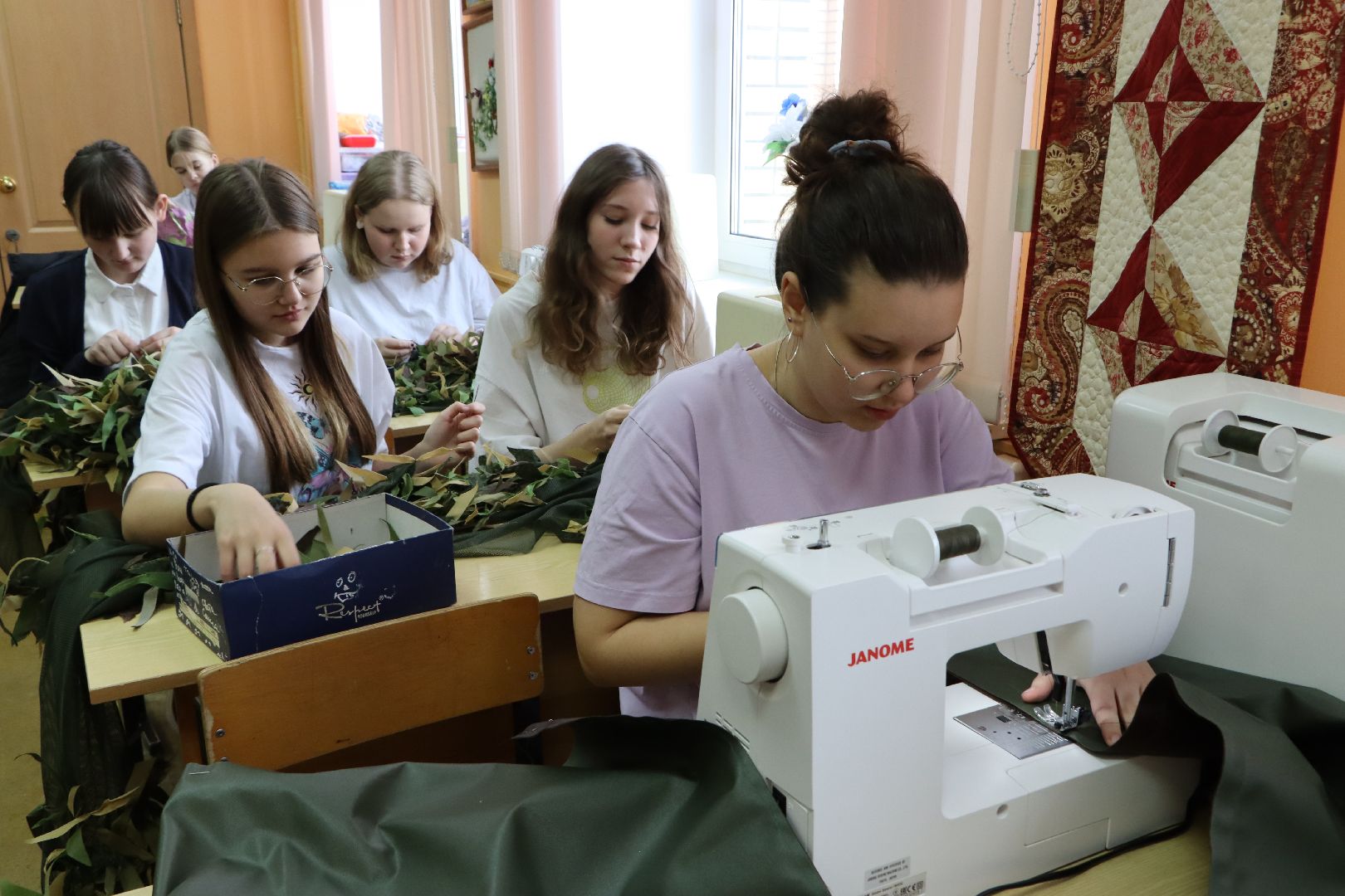 Серебряные Пруды, волонтерство, школа Чуйкова, образование, Своих не бросаем, волонтерский центр,