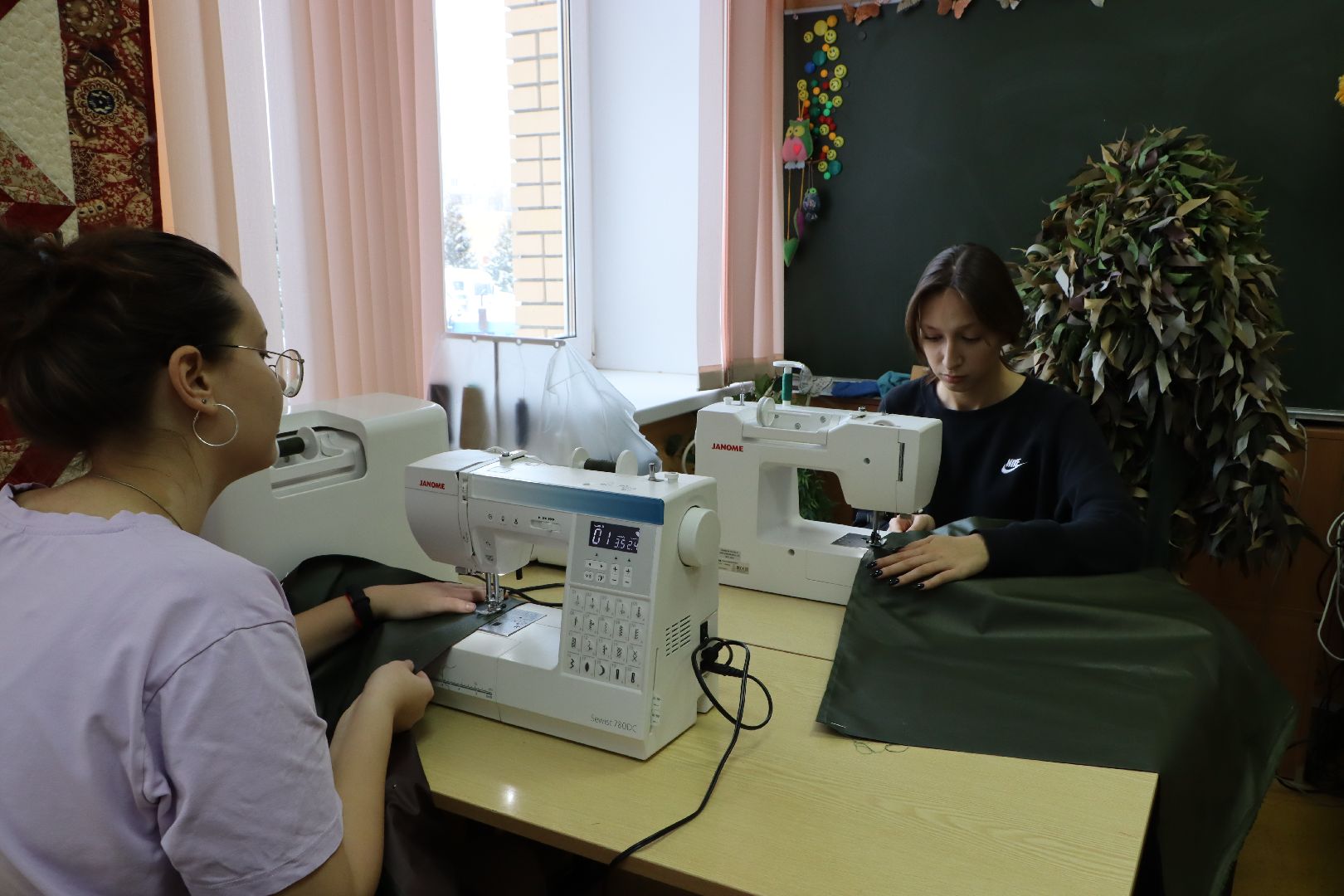 Серебряные Пруды, волонтерство, школа Чуйкова, образование, Своих не бросаем, волонтерский центр,