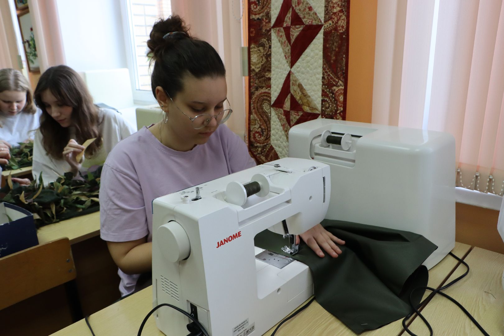 Серебряные Пруды, волонтерство, школа Чуйкова, образование, Своих не бросаем, волонтерский центр,