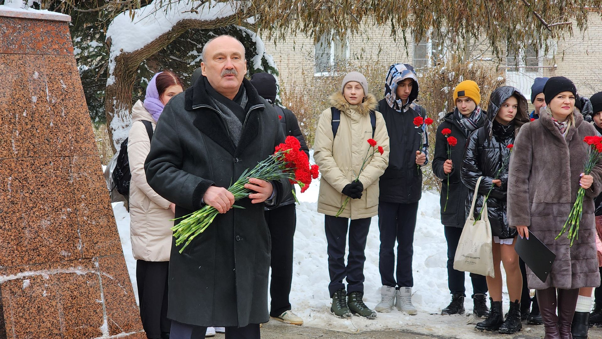 памятная дата, возложение цветов, торжественный митинг,
