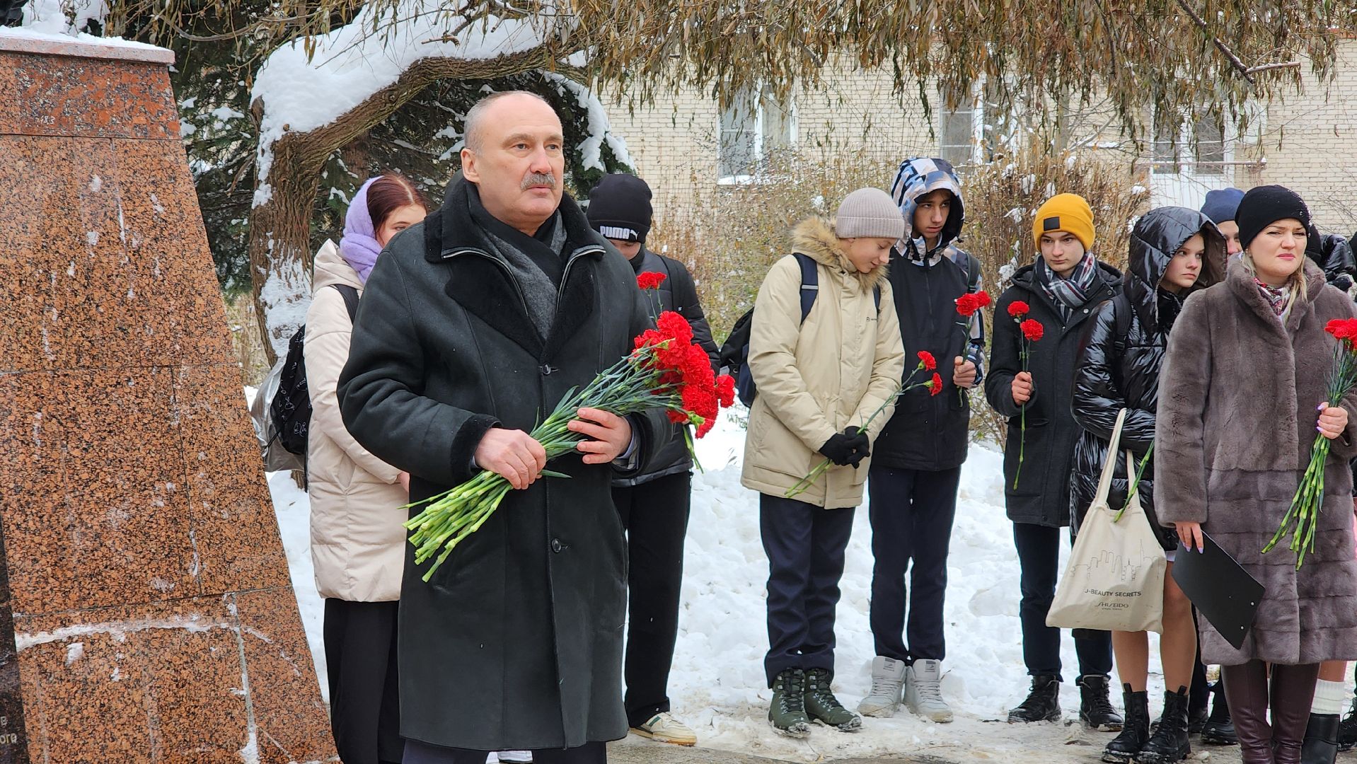 памятная дата, возложение цветов, торжественный митинг,