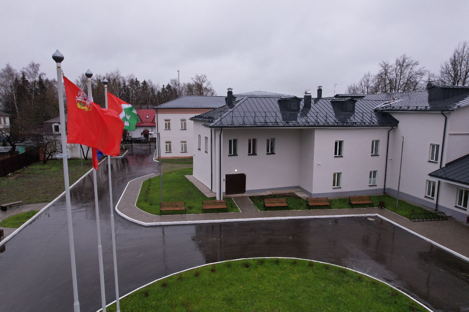 видео с коптера, верея, школа,