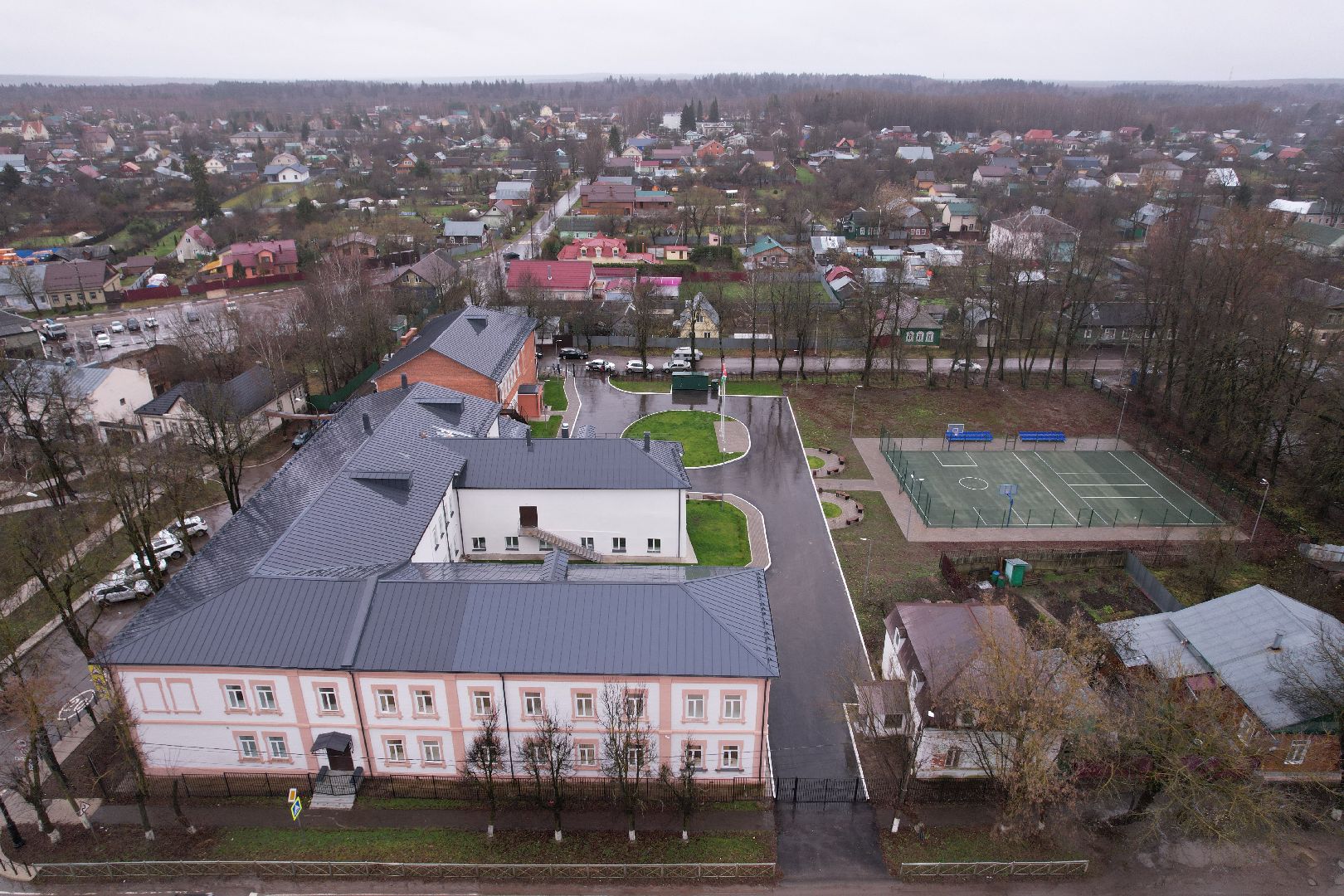 видео с коптера, верея, школа,