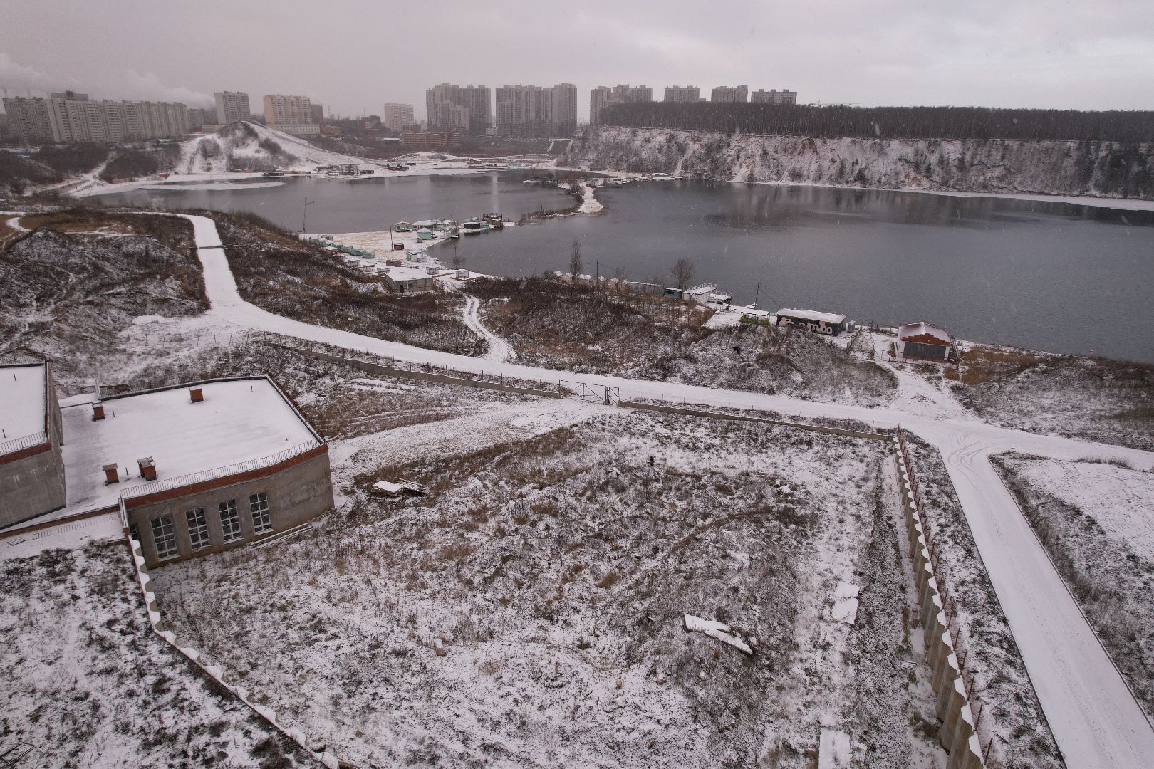видео с коптера, дзержинский, школа,