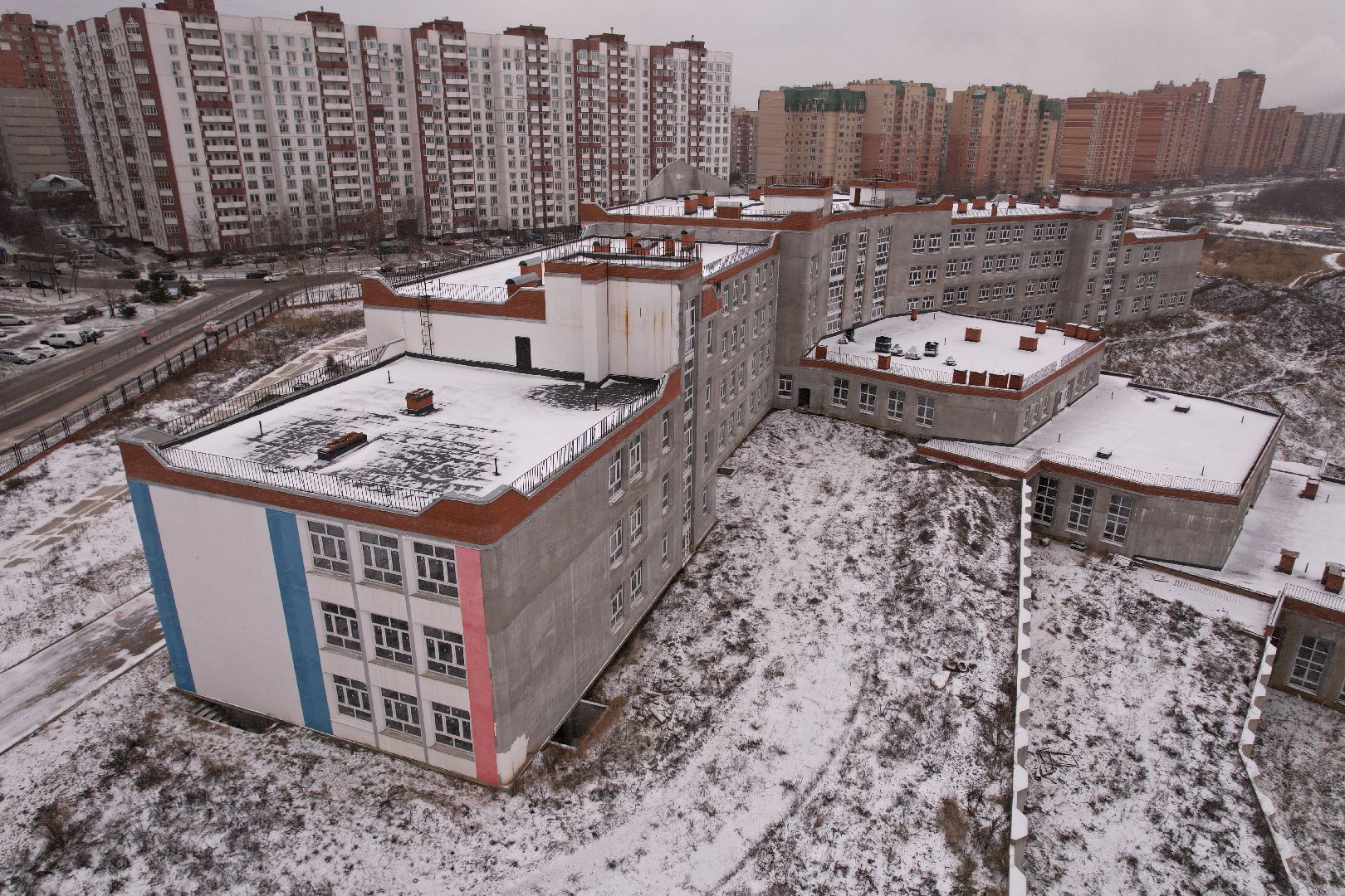 видео с коптера, дзержинский, школа,