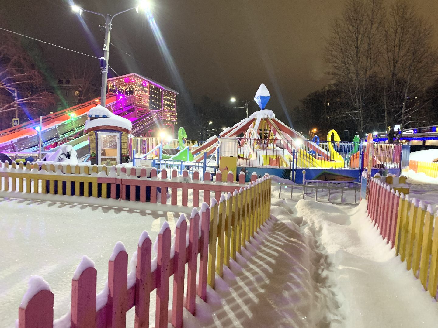 Балашиха, Подмосковье, Общество, Зимний городок аттракционов, Горки,