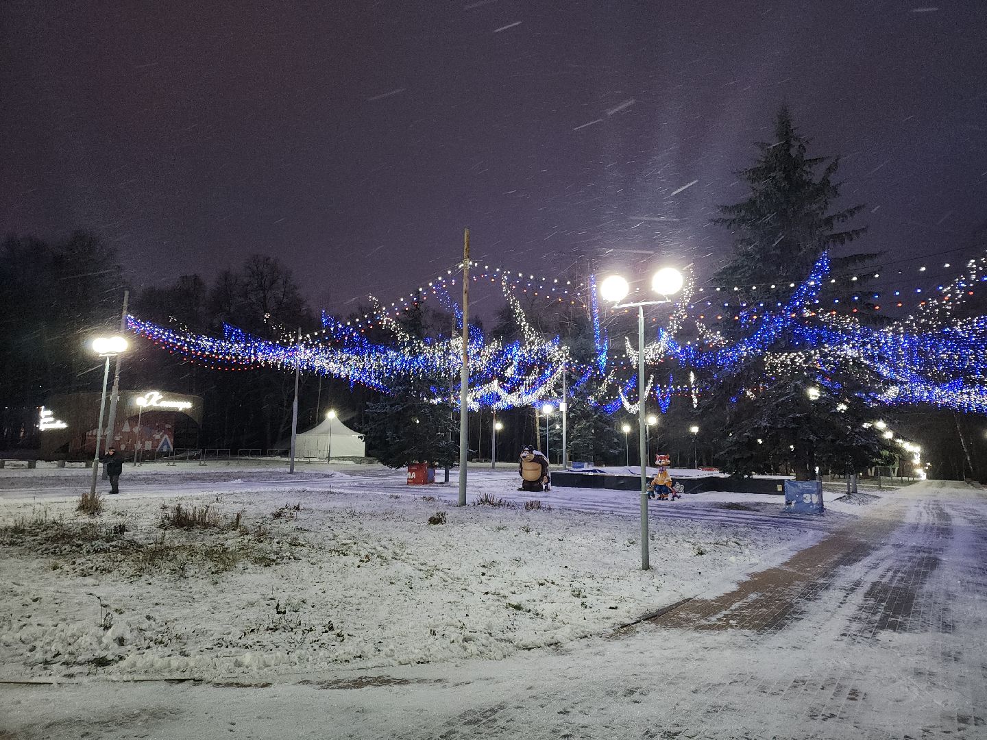 кашира, новый год, елка, подготовка к празднику, иллюминация, каток, благоуйстройство,
