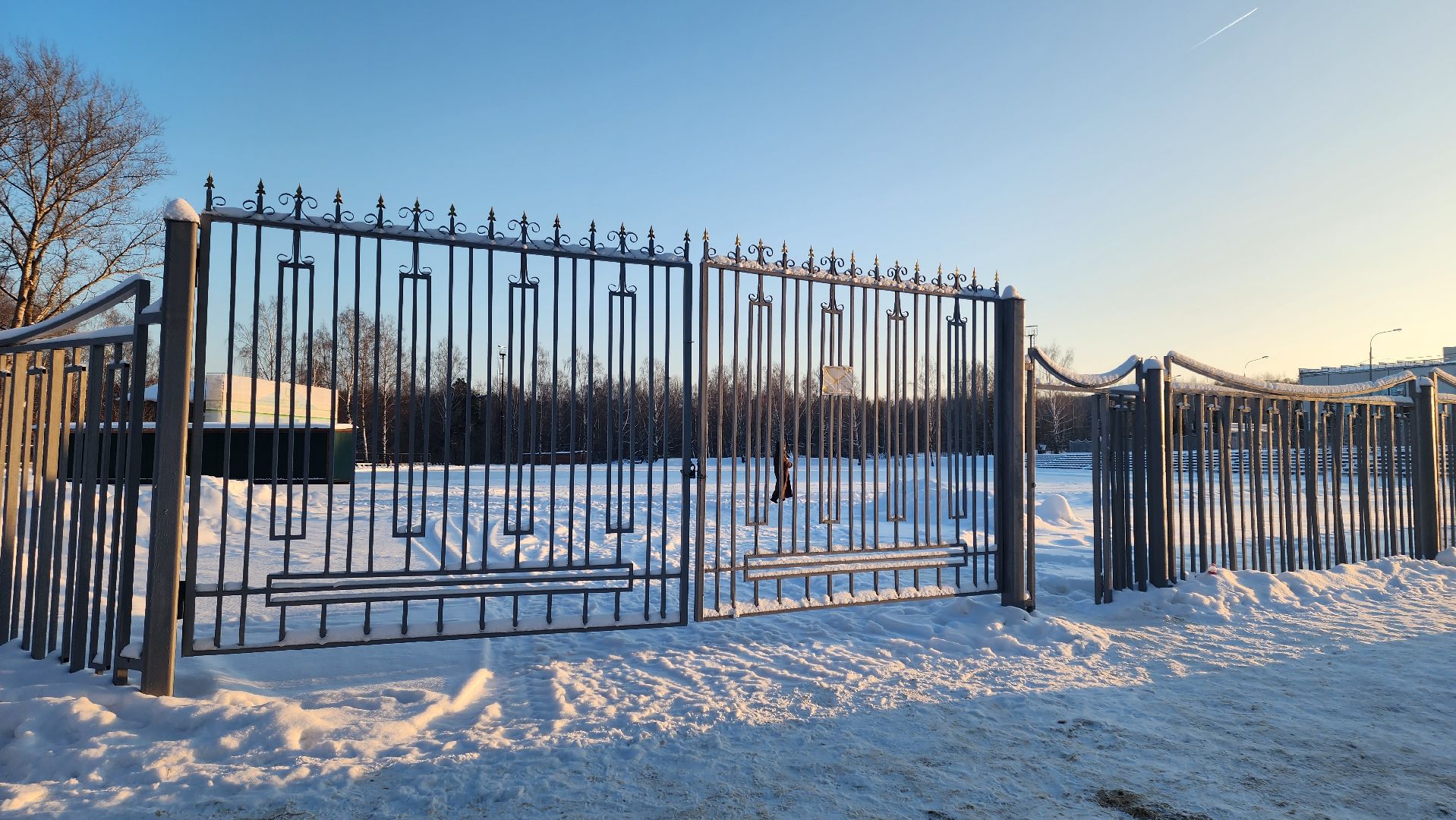 кашира, новый год, елка, подготовка к празднику, иллюминация, каток, благоуйстройство,