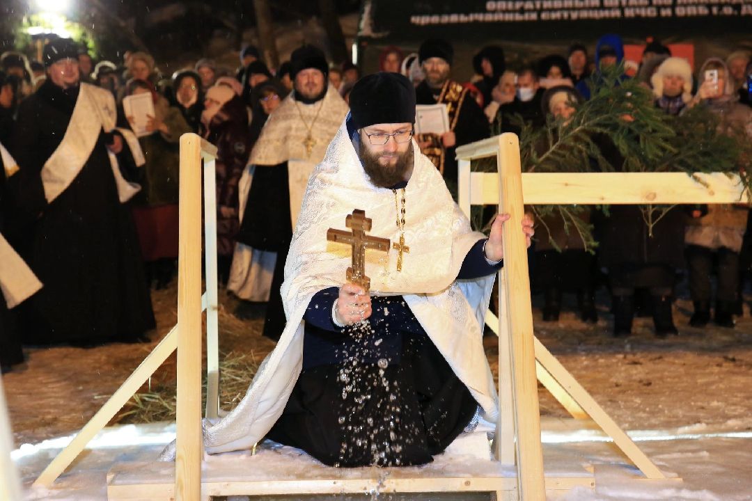 Долгопрудный, общество