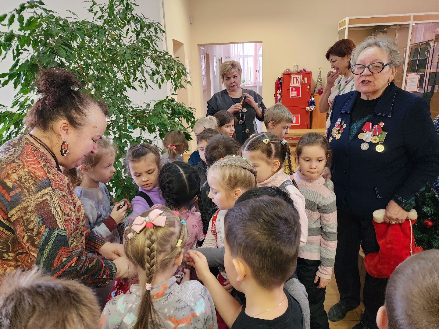 активное долголетие, дети, сво,