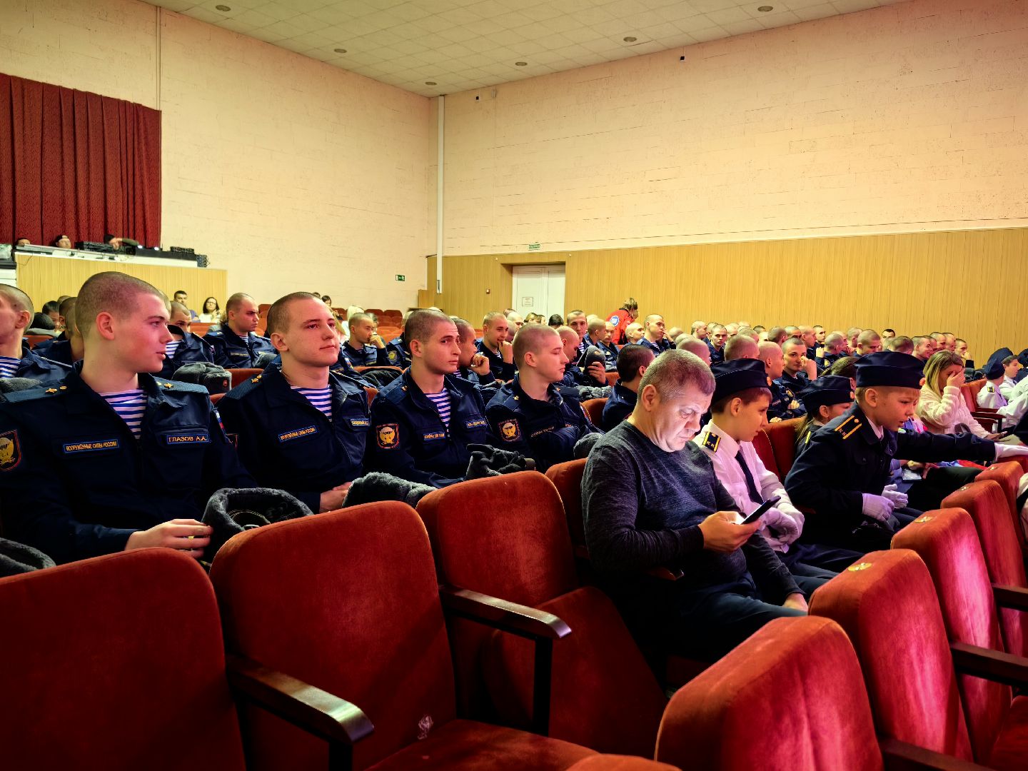 День Героев Отечества, маскировочная сеть, солдаты, бойцы,