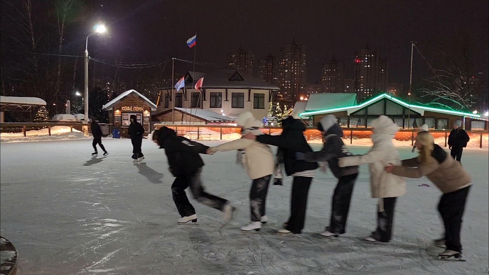 подольск, каток, фаворит,