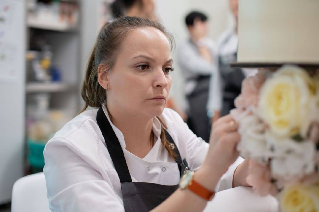 Реутов, пекарь, кондитер, профессия, торты, капкейки уколы, медицины