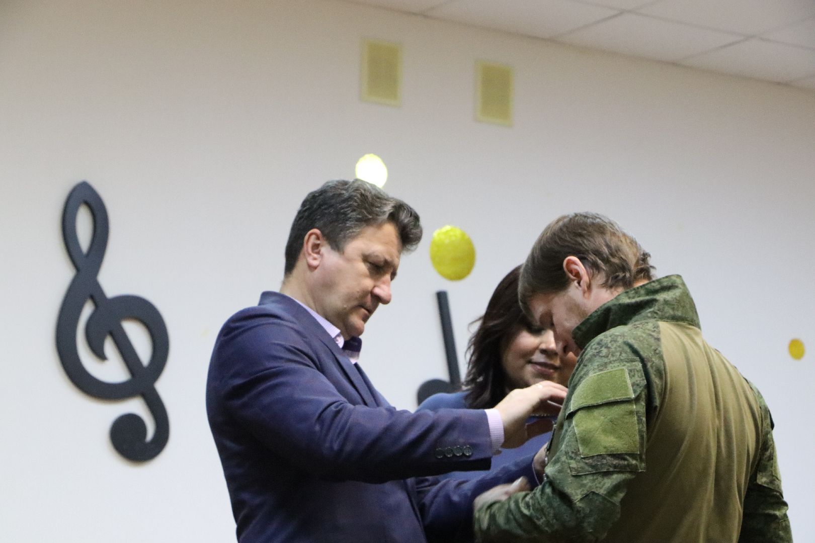 благотворительный концерт, волонтерский центр, своих не бросаем, казаки, ансамбль Радость,