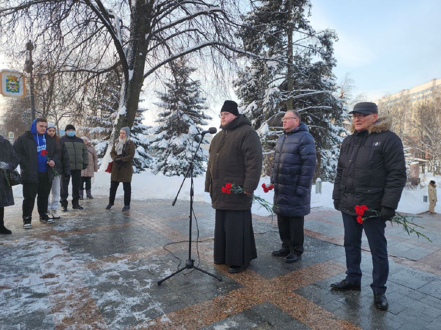 аллея славы, день памяти, возложение цветов, видное, герои,