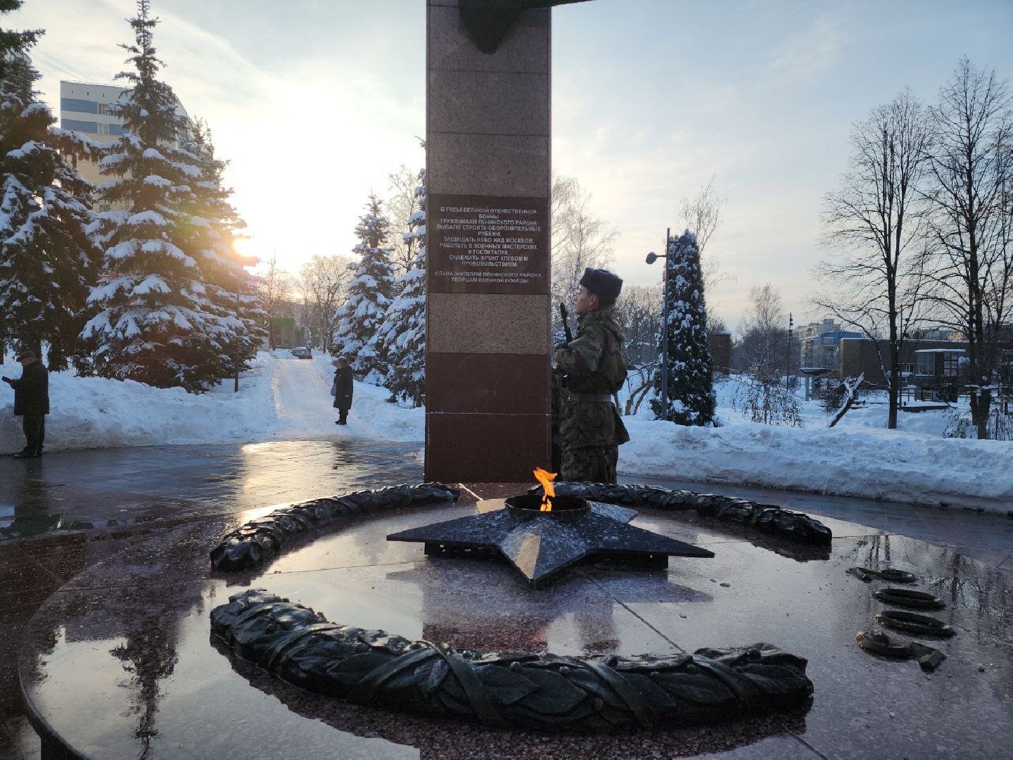 аллея славы, день памяти, возложение цветов, видное, герои,