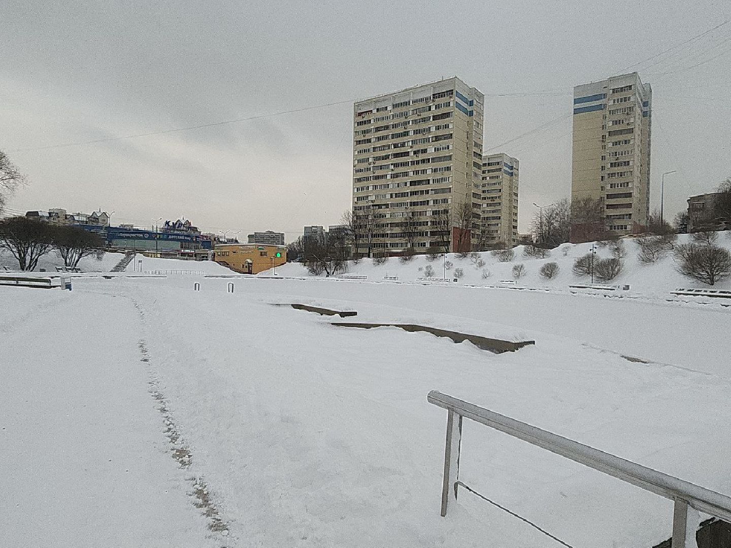 тонкий лед, безопасность на воде, зима в подмосковье, мчс россии,