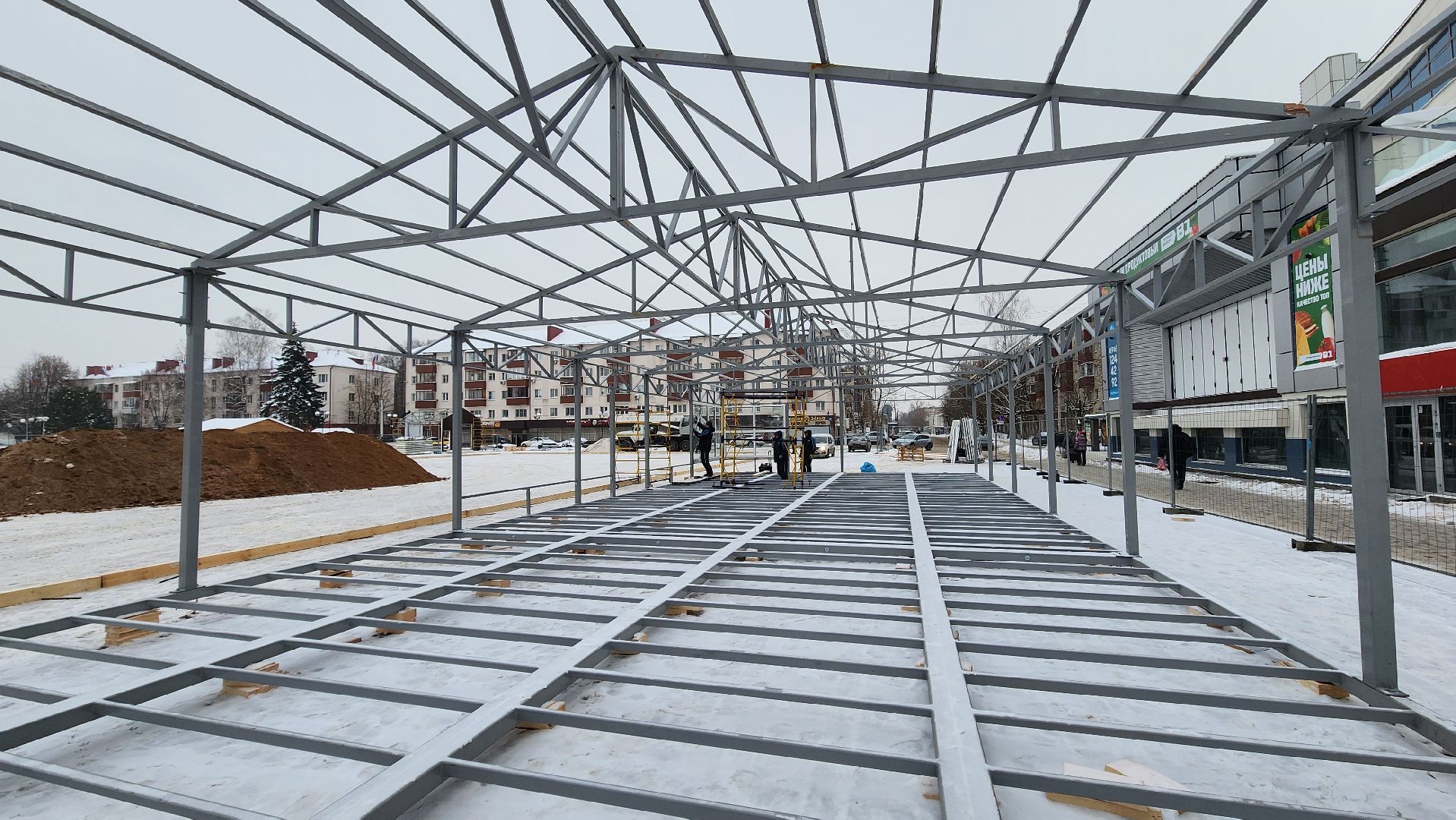 Солнечногорск, зима в подмосковье, Советская площадь, каток, искусственный лед,