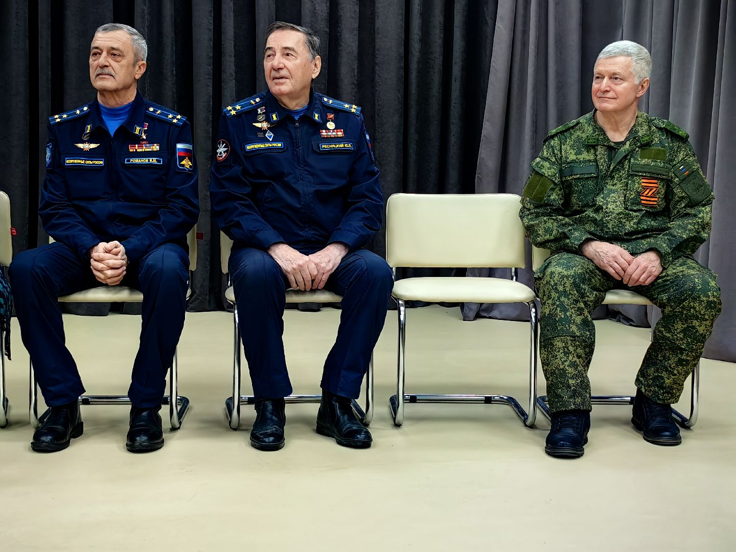 урок мужества, ветеран, герои россии, лётчик, День героев отечества,