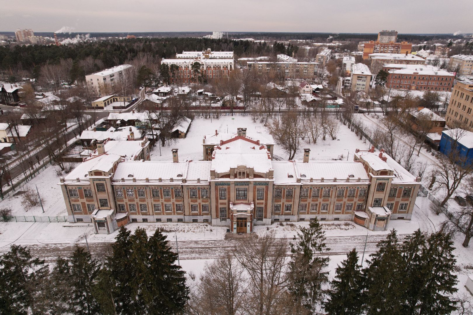 видео с коптера, школа, фильм,