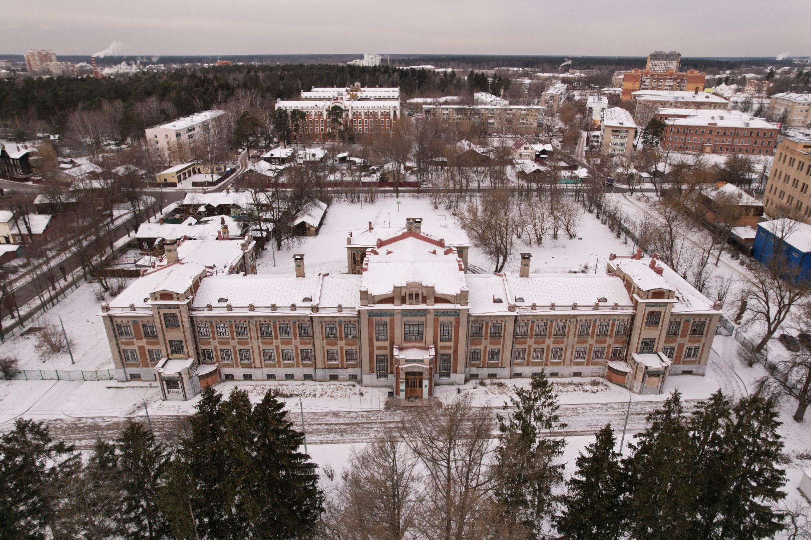 видео с коптера, школа, фильм,