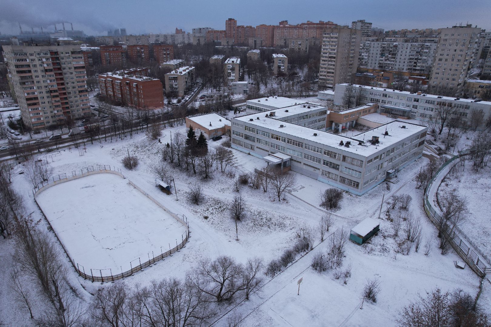видео с коптера, дзержинский, школа,