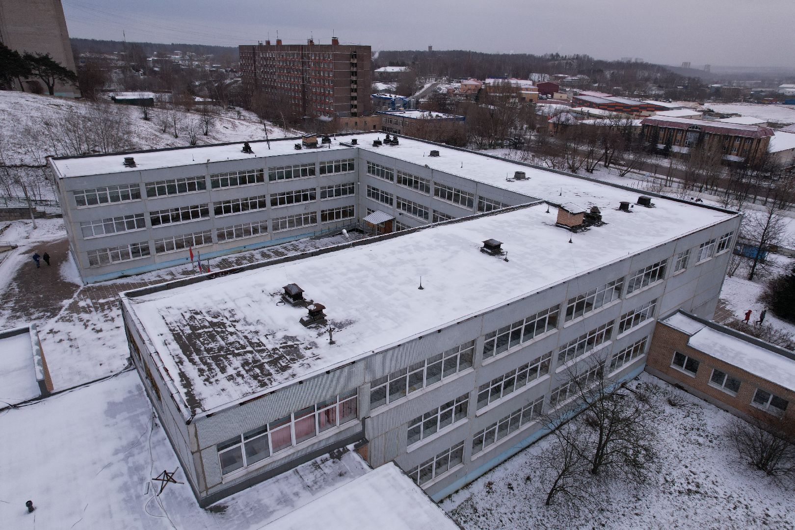 видео с коптера, дзержинский, школа,