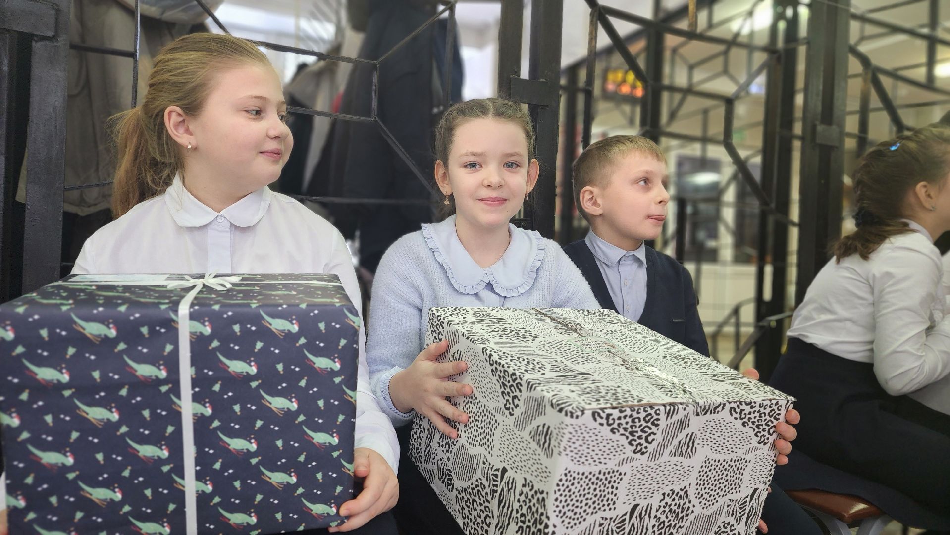 протвино, елочка добра, детям Луганска, благотворительность, новый год,