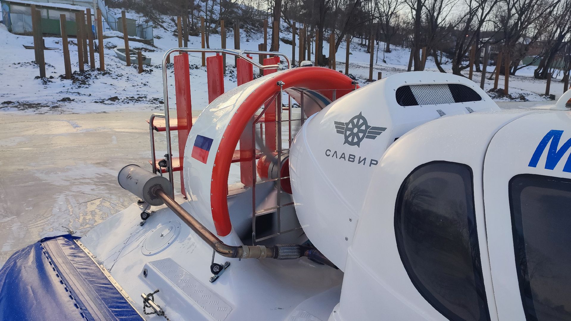 кашира, ока, водно-спасательная станция, рыбаки, лед, судно на воздушной подушке, спасатели,