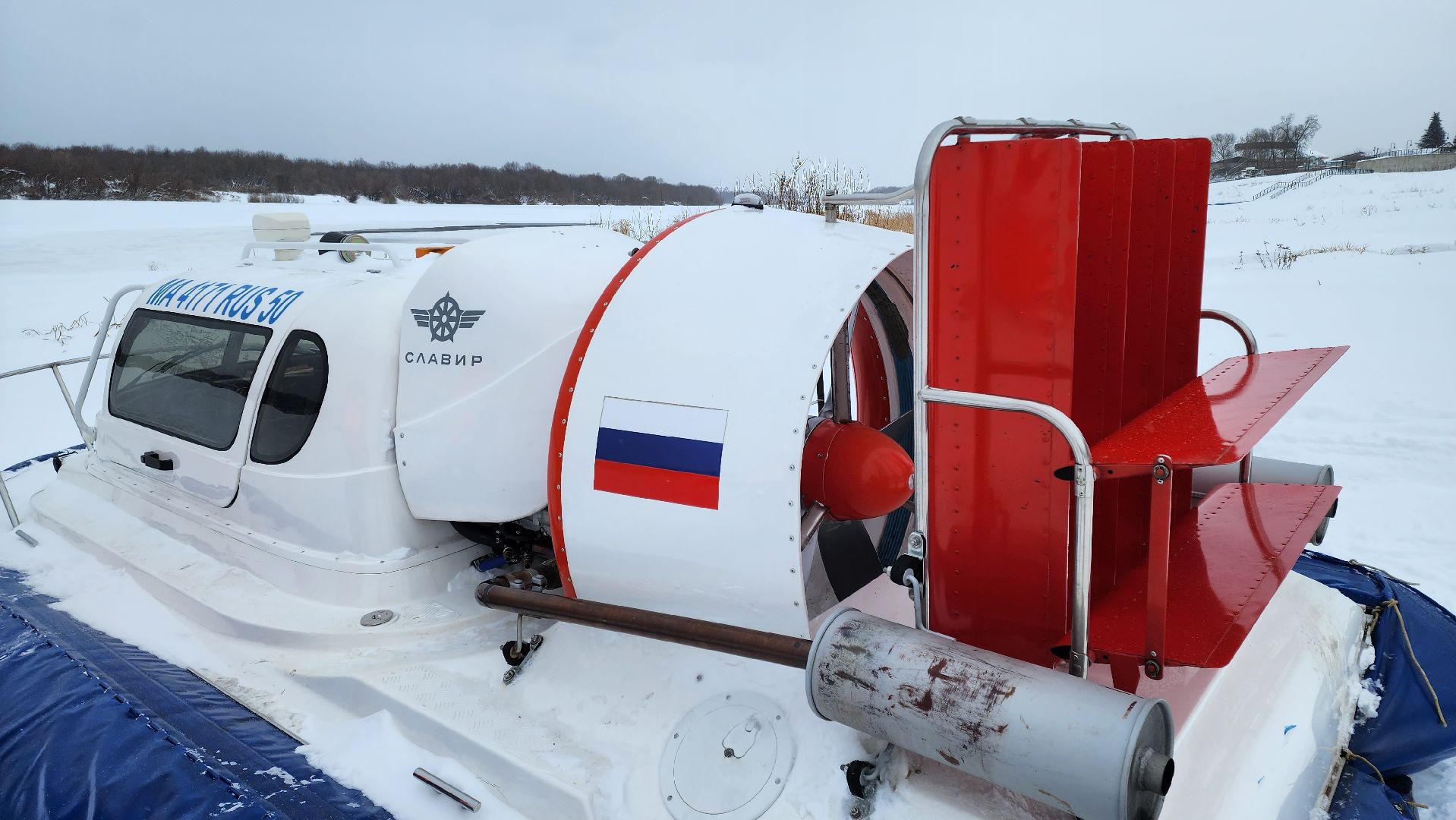 кашира, ока, водно-спасательная станция, рыбаки, лед, судно на воздушной подушке, спасатели,