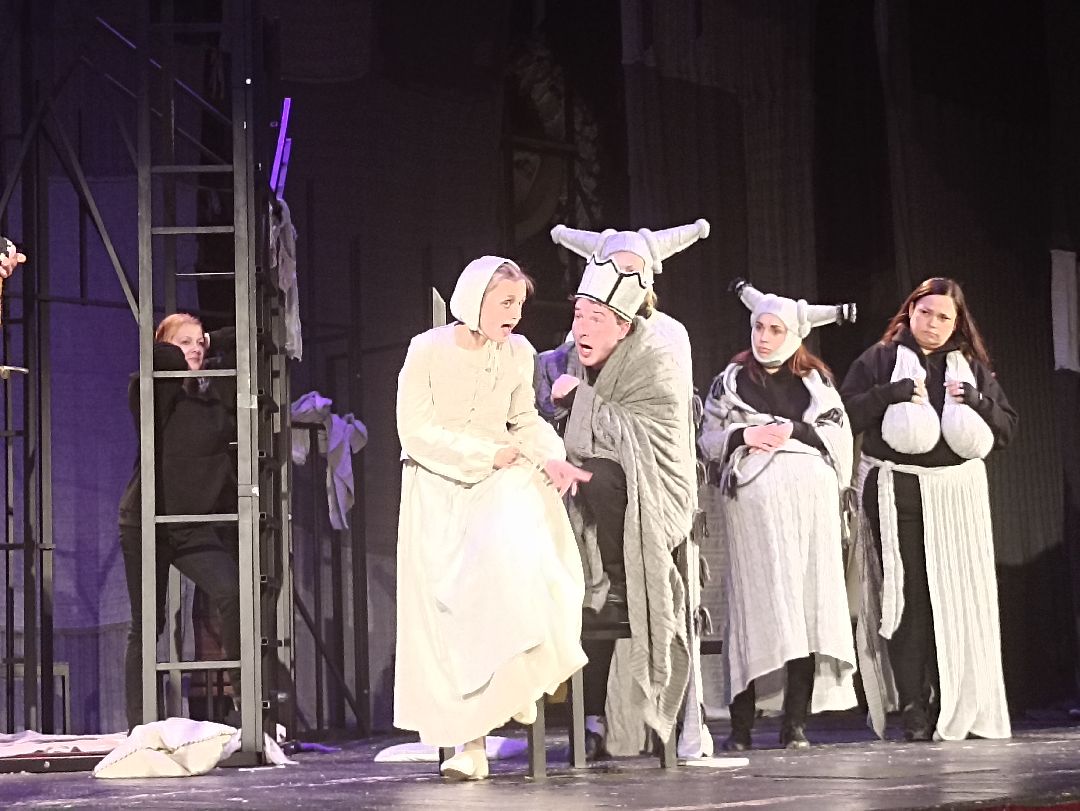 Серпухов, театр, премьера