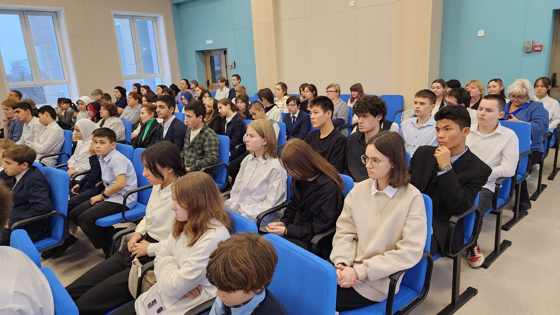 парта героя, школы подмосковья, образование, военно-патриотическое воспитание, Лосинл-Петровский,