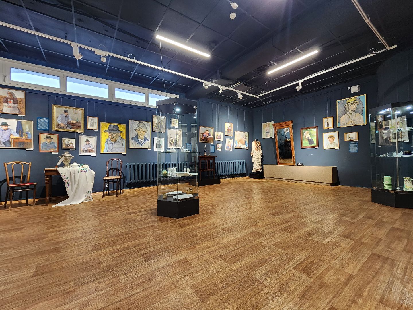 серпухов, подмосковье, МВЦ, выставка, ну и типы,