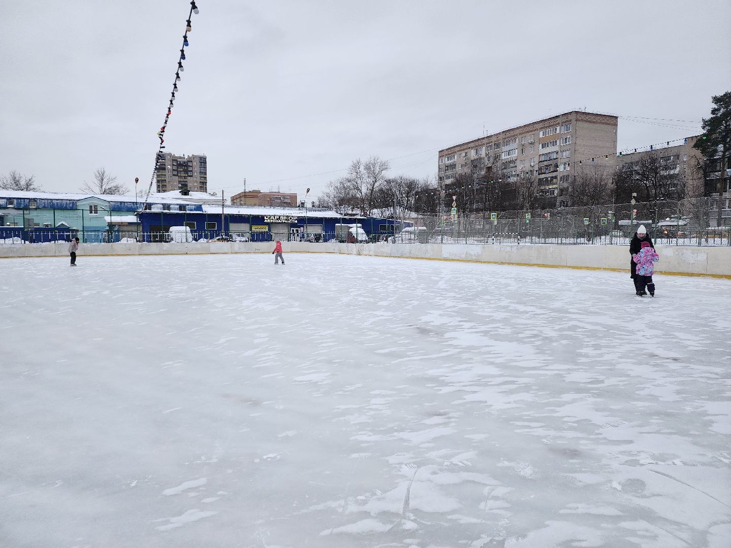 каток в центре города, пушкино, спорткомплекс,