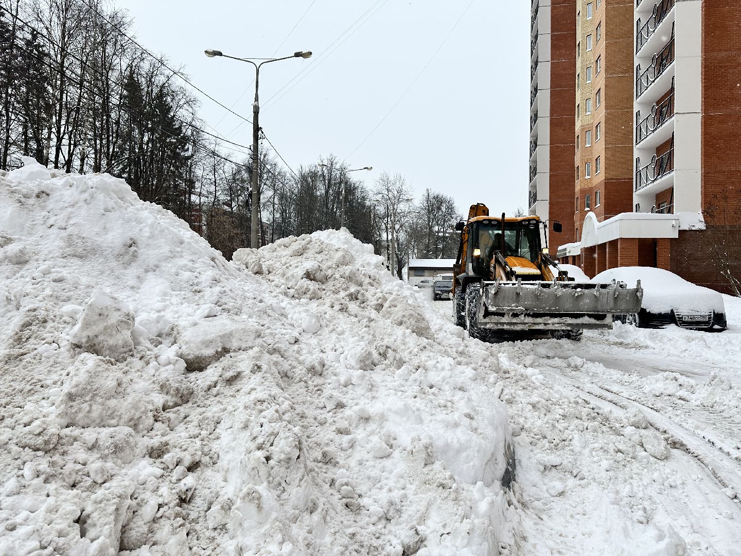уборка дворов, уборка общественных территорий, снегоуборочная техника, наро-фоминск,