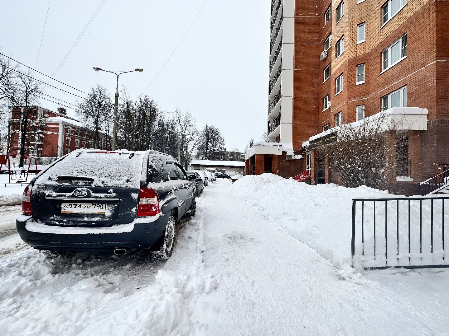 уборка дворов, уборка общественных территорий, снегоуборочная техника, наро-фоминск,