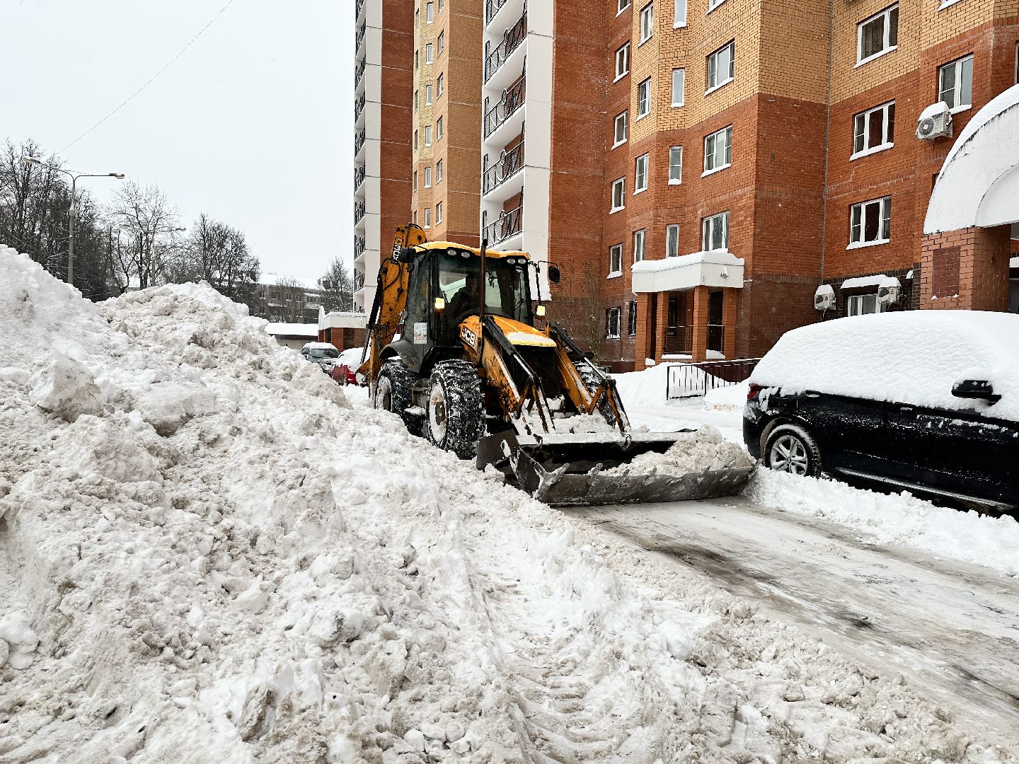 уборка дворов, уборка общественных территорий, снегоуборочная техника, наро-фоминск,