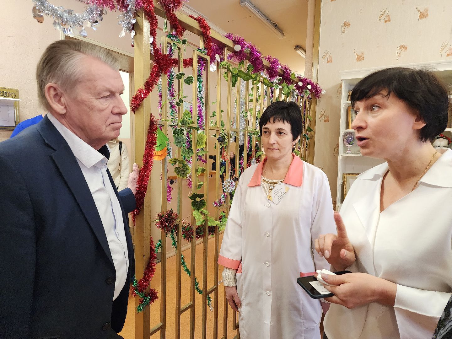 интернат, серебряные волонтеры, ивантеевка, акция, новогодний подарок,