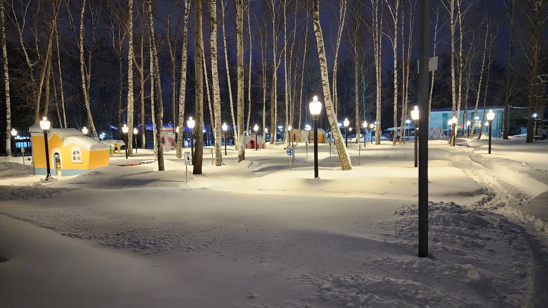 кашира, новый год, новогодняя елка, праздничные гуляния, каток, иллюминация, стадион энергетик,