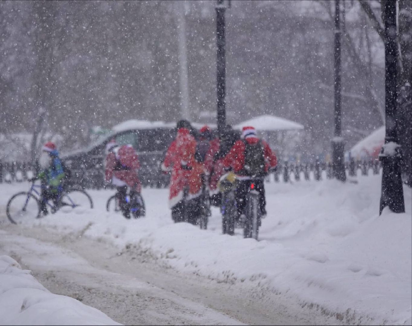Сергиев Посад, Парад Дедом Морозов, Зима в Подмосковье, Праздник, Новый Год, Велопробег, Зимний велопробег, Праздничное настроение, Спорт, Здоровый образ жизни, Чудо,