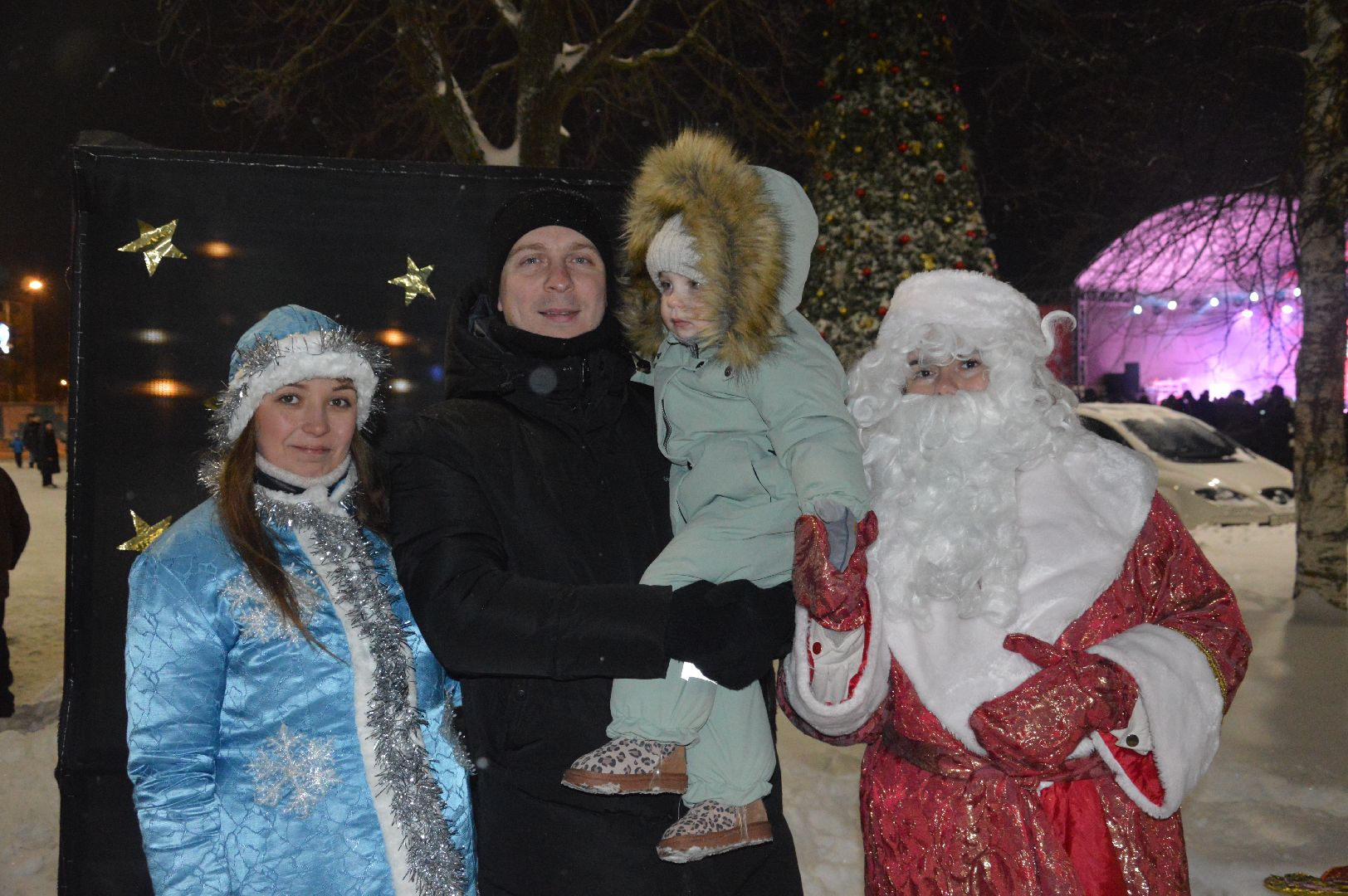 новый год 2024, шатура, елки, елка, церемония зажжения новогодней елки, рождество,